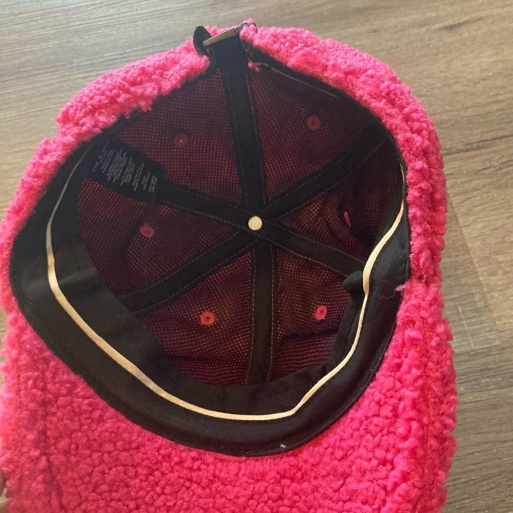 Rag & Bone Pink Dyed Faux Fur Hat EUC - Picture 5 of 7